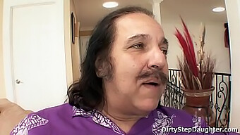 Ron Jeremy En Lynn Love Nemen Deel Aan Hete Orale Actie In Deze Pornovideo