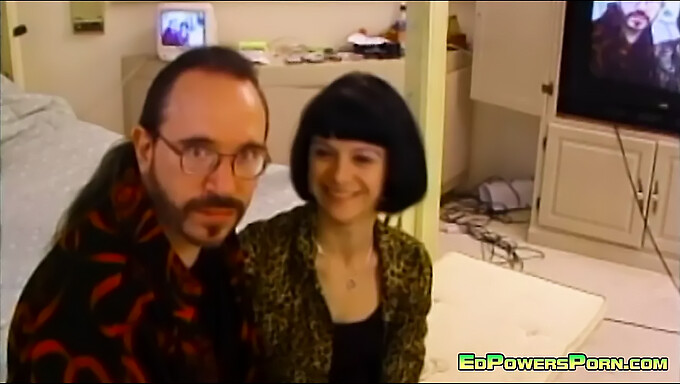 Vintage Porno Van Achteren: Ed Powers Neukt Nona Mejone