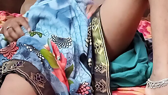 Bhabhi Knullar Desi Village Babe Offentligt: Anal Och 69