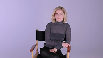 Aranyos Srác Maszturbál Kiernan Shipka Előtt