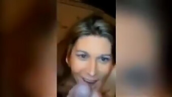 Esposa Divide Pau Com A Mãe Em Um Trio Quente