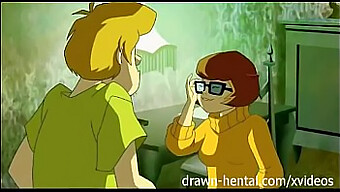 Velma Dobi Svojo Tesno Rit Raztegnjeno V Scooby Doo Hentai