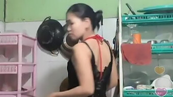 Vietnamese Live: Phần 1 Của Loạt Phim