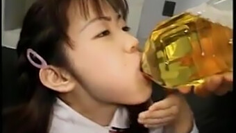 Asian Girl Gets Her Pussy Fucked And Drinks Raw Piss