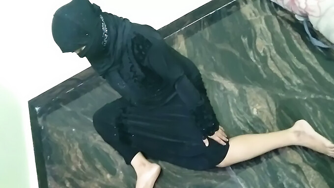 Naughty Arab Seduction With A Big Cock