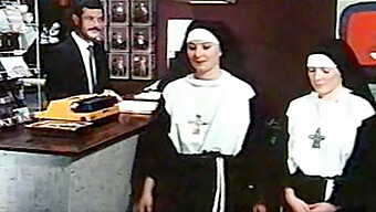 Nun Fuck Berbulu: Pengalaman Nympho Nuns Vintage