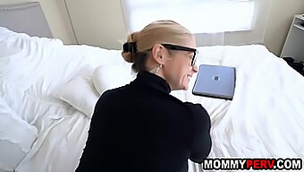 Mature Mom With Plump Ass Gets Caught In Act Of Solo Masturbation